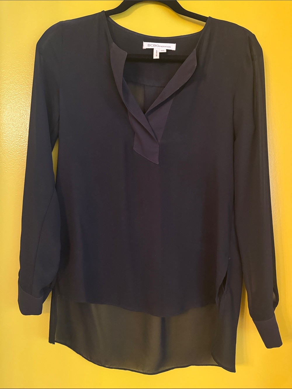 BCBGeneration Black Sheer-Hem Blouse | Size XXS